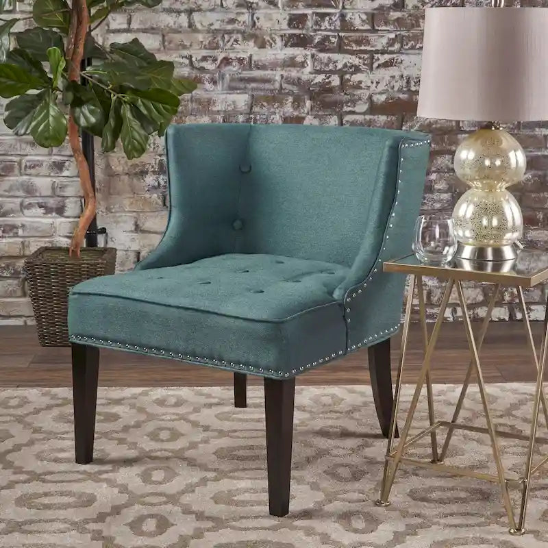 Fauteuil d'appoint rembourré avec clous décoratifs