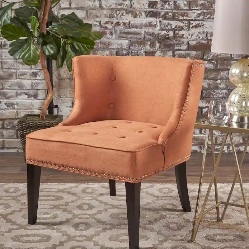 Fauteuil d'appoint rembourré avec clous décoratifs