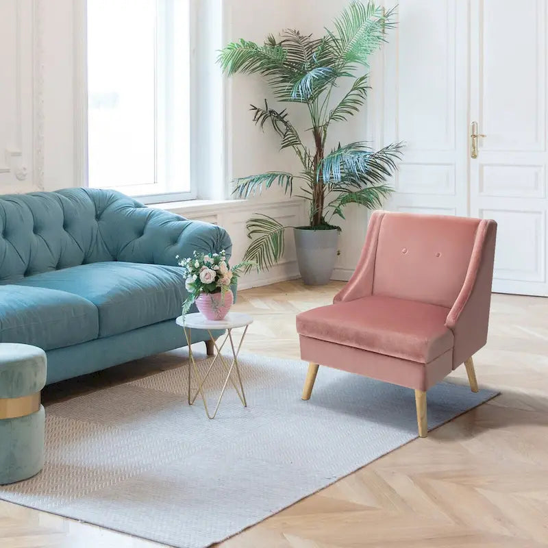 Fauteuil d'appoint Swoop avec revêtement en velours et pieds en bois d'hévéa